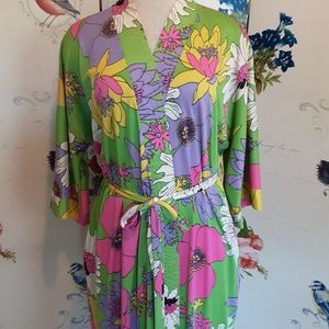 True Vintage Robe.
